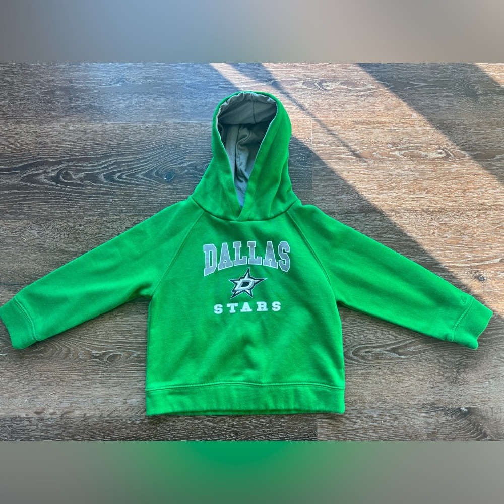 Colosseum Kids Dallas Stars Bright Green Hooded Sweatshirt